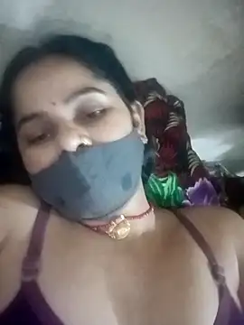 JULEE-740 online show from 12/19/25, 04:30