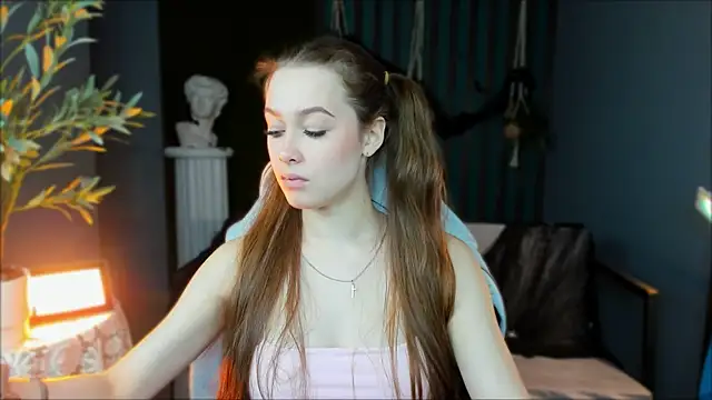 ArielSykes online show from 10/30/25, 05:13