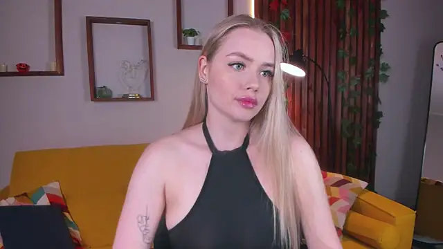 AvroraGoldie online show from 11/14/25, 03:27