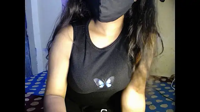 Snapshot of Vanya_7 chatting on 09/13/25, 07:24 Vanya 7 online show from 09/13/25, 07:24