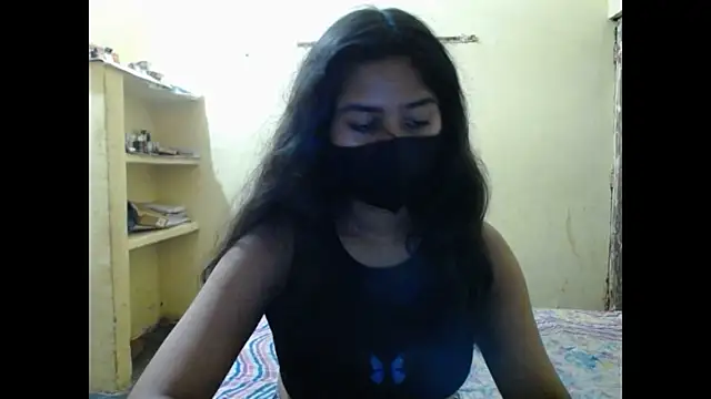 Snapshot of Vanya_7 chatting on 10/02/25, 07:15 Vanya 7 online show from 10/02/25, 07:15