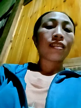 lucybaby00 online show from 10/09/25, 10:46