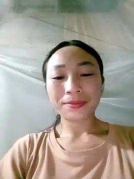 lucybaby00 online show from 10/23/25, 09:13