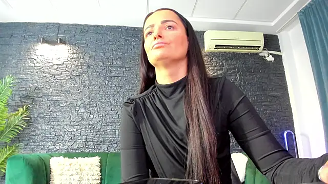 AnneSins online show from 10/28/25, 07:05