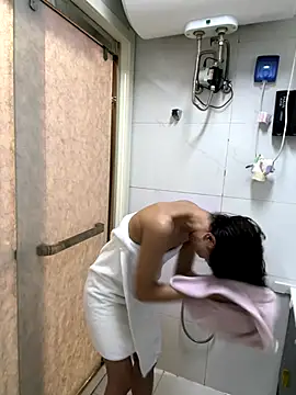 Snapshot of muxin_love chatting on 12/15/25, 05:17 muxin love online show from 12/15/25, 05:17