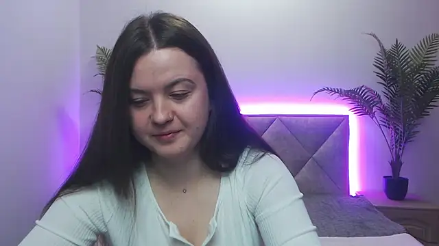 MavkaCute online show from 11/18/25, 07:07