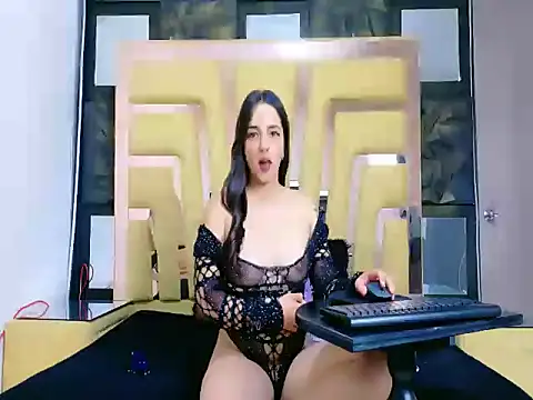 Snapshot of CailinMateus chatting on 09/11/25, 12:16 CailinMateus online show from 09/11/25, 12:16