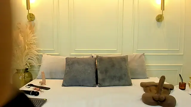 gabysanta  online show from 10/07/25, 12:46