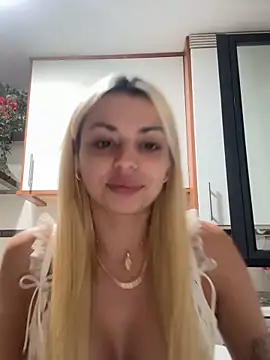 NoeliaGarcia17 online show from 09/30/25, 10:15