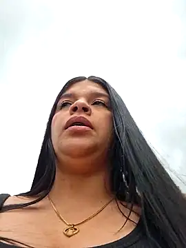 Snapshot of Eiimy_pretty chatting on 09/28/25, 07:52 Eiimy pretty online show from 09/28/25, 07:52