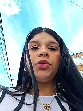 Snapshot of Eiimy_pretty chatting on 10/14/25, 08:20 Eiimy pretty online show from 10/14/25, 08:20