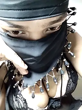 Snapshot of khhlmn chatting on 09/12/25, 04:40 khhlmn online show from 09/12/25, 04:40