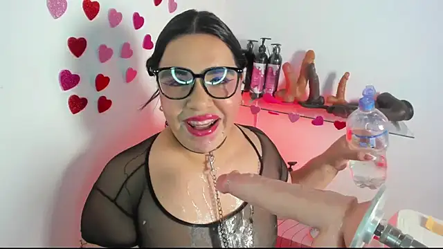 Snapshot of Alanna-sloppy chatting on 05/31/26, 12:34 Alanna-sloppy online show from 05/31/26, 12:34