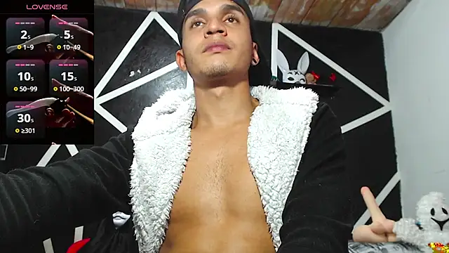 Angel latinboy online show from 10/24/25, 05:20