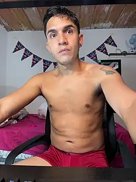 Angel latinboy online show from 03/31/26, 11:54