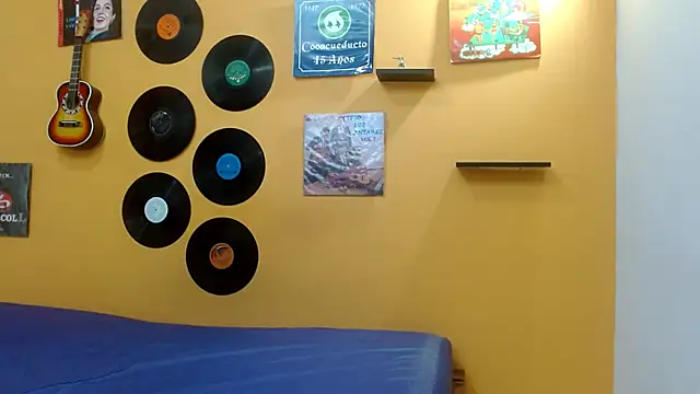 skinnyverus18 online show from 02/04/26, 06:58