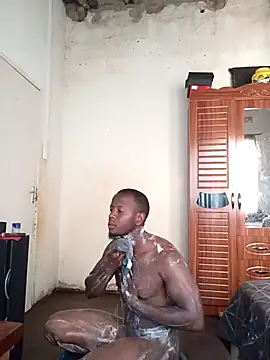 Snapshot of small_D94 chatting on 09/22/25, 03:03 small D94 online show from 09/22/25, 03:03