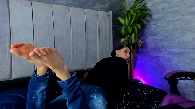 ArthurCox online show from 10/29/25, 07:37