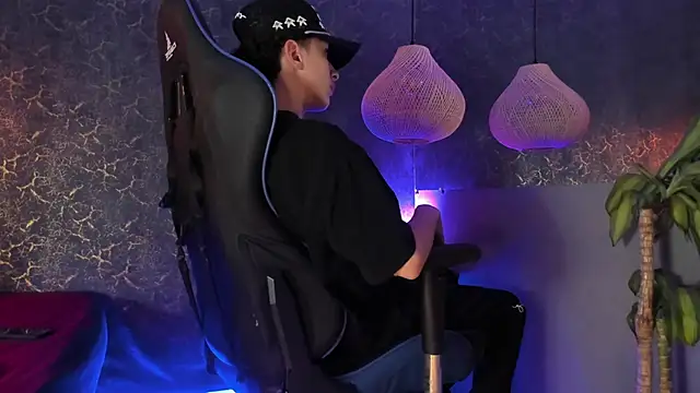 ArthurCox online show from 11/15/25, 05:20