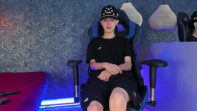 ArthurCox online show from 11/18/25, 05:28