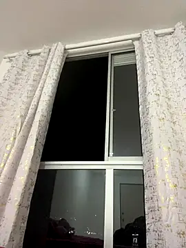 SaraWagner  online show from 12/15/25, 03:44