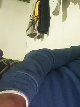 Snapshot of tupha232 chatting on 02/21/26, 05:36 tupha232 online show from 02/21/26, 05:36