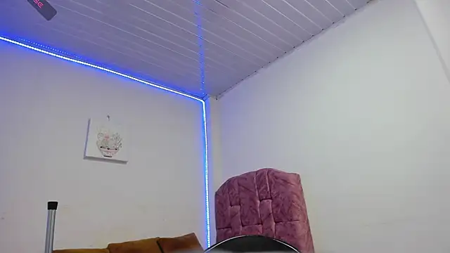 esmeraldaladys online show from 04/30/26, 08:57