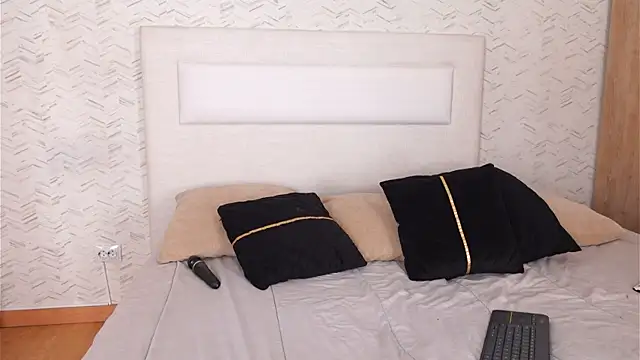 DahliaRosee online show from 03/19/26, 09:19