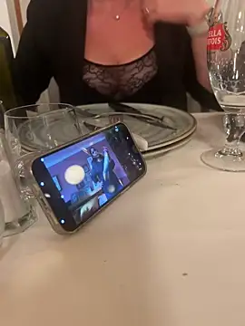 eddivad6974 online show from 09/17/25, 07:48