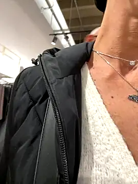 eddivad6974 online show from 10/25/25, 04:13