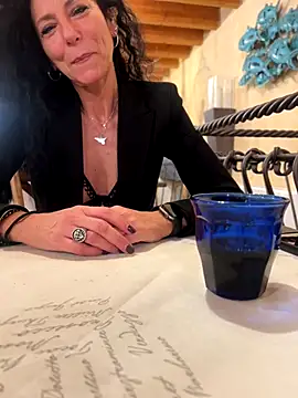 eddivad6974 online show from 11/01/25, 08:44