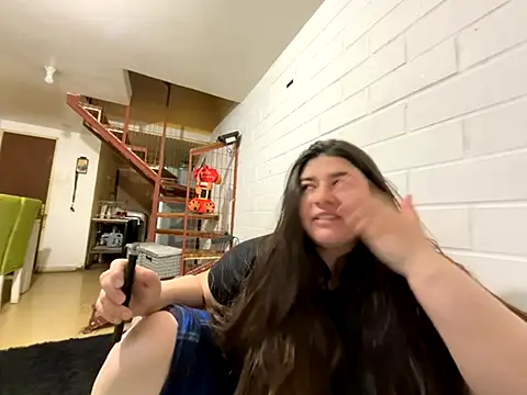 Snapshot of Tukatita69 chatting on 11/26/25, 02:12 Tukatita69 online show from 11/26/25, 02:12