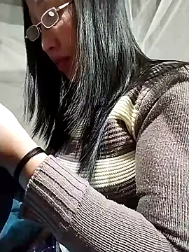 cute love00 online show from 11/29/25, 08:06