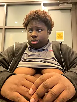 Snapshot of Breezylws chatting on 09/21/25, 08:38 Breezylws online show from 09/21/25, 08:38