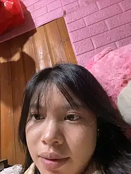 Snapshot of LunaBerry18 chatting on 10/01/25, 03:29 LunaBerry18 online show from 10/01/25, 03:29