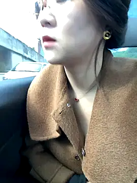 Snapshot of jiajia1060 chatting on 10/21/25, 02:23 jiajia1060 online show from 10/21/25, 02:23
