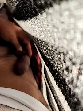 Sexyhotboy7inch online show from 11/17/25, 01:44