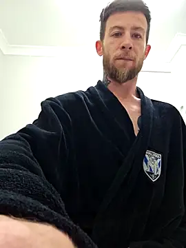 Snapshot of Couplesplay1 chatting on 10/07/25, 01:30 Couplesplay1 online show from 10/07/25, 01:30