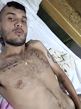 Snapshot of JuceAn14 chatting on 11/14/25, 04:44 JuceAn14 online show from 11/14/25, 04:44