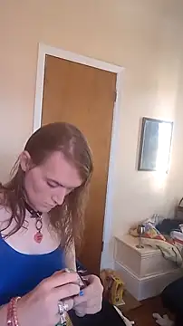 Snapshot of BlondeyMiyMiy chatting on 09/11/25, 09:59 BlondeyMiyMiy online show from 09/11/25, 09:59