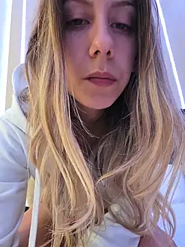 PetiteSecrets online show from 11/10/25, 10:31