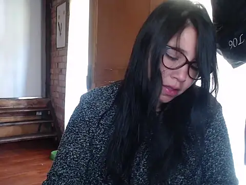 Snapshot of magiadeisis chatting on 12/01/25, 01:05 magiadeisis online show from 12/01/25, 01:05