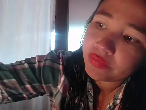 Snapshot of magiadeisis chatting on 03/05/26, 02:13 magiadeisis online show from 03/05/26, 02:13