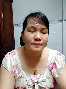 Snapshot of _Babyrose_ chatting on 09/24/25, 06:00 Babyrose online show from 09/24/25, 06:00