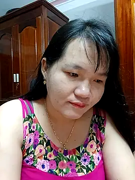 Snapshot of _Babyrose_ chatting on 10/08/25, 05:32 Babyrose online show from 10/08/25, 05:32