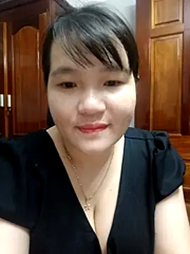 Snapshot of _Babyrose_ chatting on 10/15/25, 06:08 Babyrose online show from 10/15/25, 06:08
