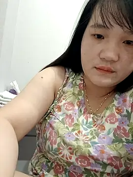 Snapshot of _Babyrose_ chatting on 11/11/25, 03:34 Babyrose online show from 11/11/25, 03:34