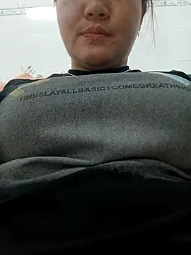 Snapshot of _Babyrose_ chatting on 11/27/25, 01:24 Babyrose online show from 11/27/25, 01:24