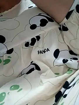 Snapshot of _Babyrose_ chatting on 12/21/25, 06:15 Babyrose online show from 12/21/25, 06:15