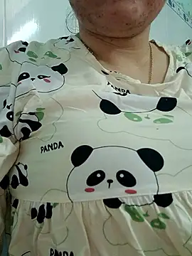 Snapshot of _Babyrose_ chatting on 01/08/26, 04:20 Babyrose online show from 01/08/26, 04:20